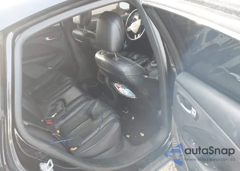 2013 Dodge Dart Gt z USA, uszkodzony, nr VIN 1C3CDFCB8DD327198